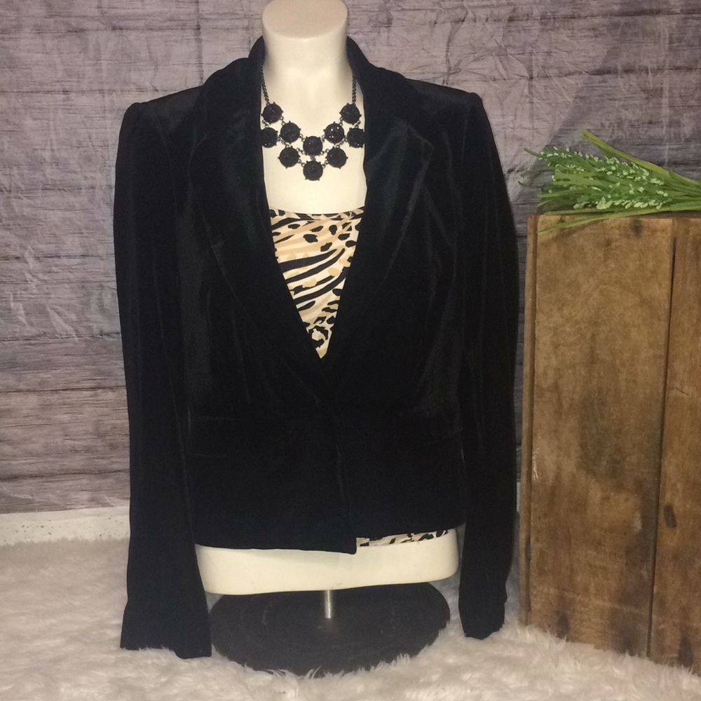 Daisy Fuentes Black Velour Blazer Gem